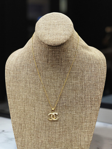 LUXE CC NECKLACE/ PENDANT ( Gold) LUXE CC NECKLACE/ PENDANT ( Gold)