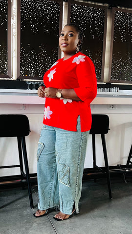 Artisan Knit Floral Appliqué Top 
(Red)