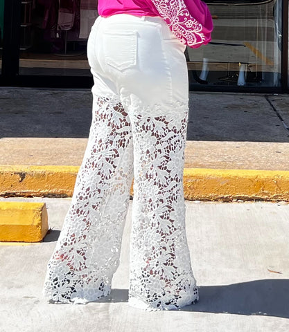 NICKI  LACE PANEL JEANS PANT(White)