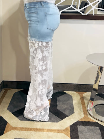 SAMANTHA FLORAL LACE PANEL JEANS PANT