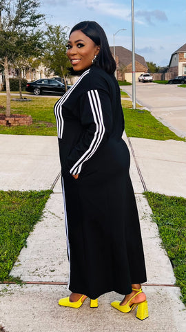 Selora Stripe Oversized Shift Dress (Black)