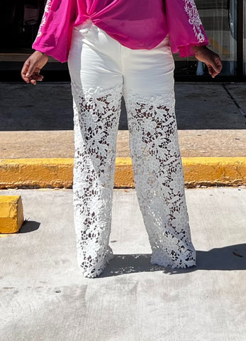 NICKI  LACE PANEL JEANS PANT(White)