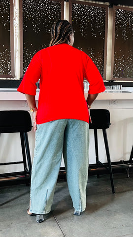 Artisan Knit Floral Appliqué Top 
(Red)