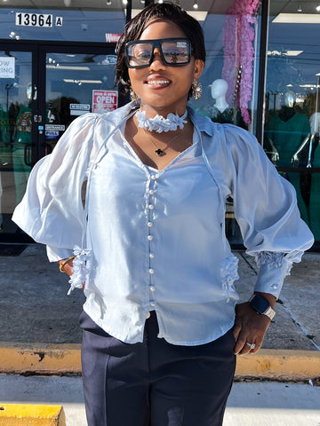 ELOWÈN FLORAL DESIGN SATIN BLOUSE