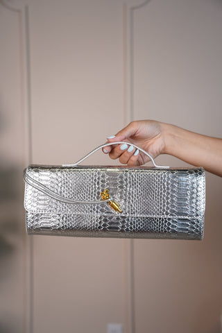 Signature No. 7 Clutch (Silver)