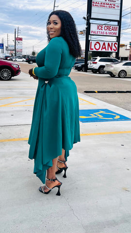 MADELINE ASYMMETRIC MIDI DRESS (Green)