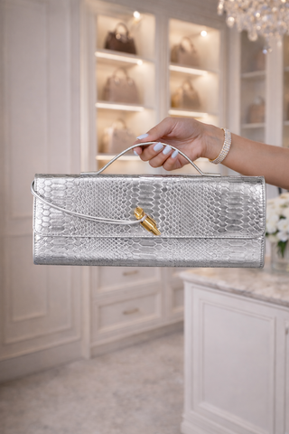 Signature No. 7 Clutch (Silver)