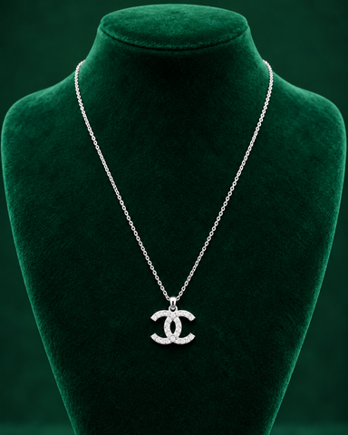 Luxe CC rhinestone pendant necklace - Gold