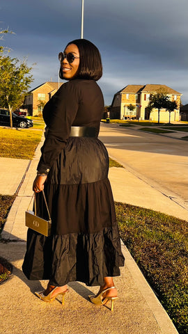 The Windsor Elegance Gold Patch Dress (Black)