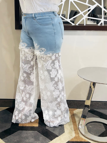 SAMANTHA FLORAL LACE PANEL JEANS PANT