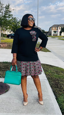 KENDRA MULTI PLEAT/FLOWER PIN DETAILED DRESS (Black)