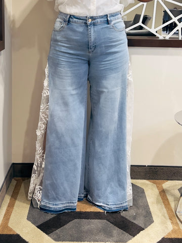 SAVANNAH SIDE ORGANZA LACE INFUSION WIDE LEG JEANS PANT