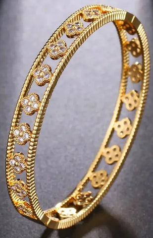 AURELIA 18K INSPIRED FLORAL CZ MOTIFS BANGLE