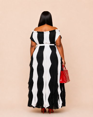Avelisse Cascade Pleated Statement Miyake Set – Black/White