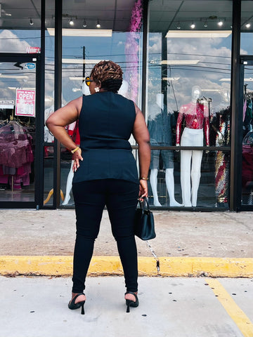 NINA GOLD BUTTON SLEEVE LESS JACKET TOP (Black)