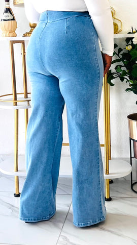 MARCELLA SILVER BUCKLE SIDE BOW WIDE LEG JEANS (Light Wash)