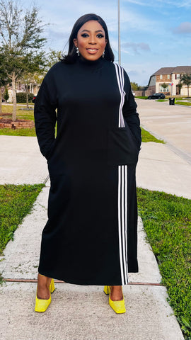 Selora Stripe Oversized Shift Dress (Black)