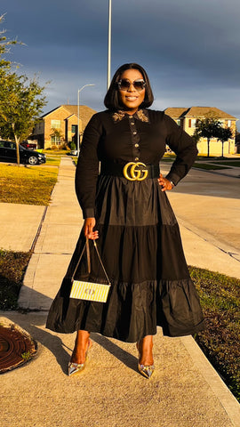 The Windsor Elegance Gold Patch Dress (Black)