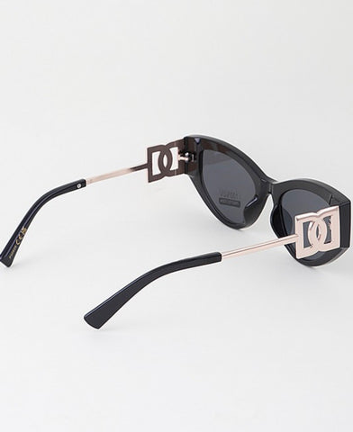MAURICES CAT EYE DARK SHADES SUNGLASSES