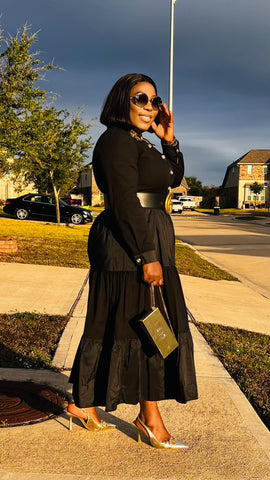 The Windsor Elegance Gold Patch Dress (Black)