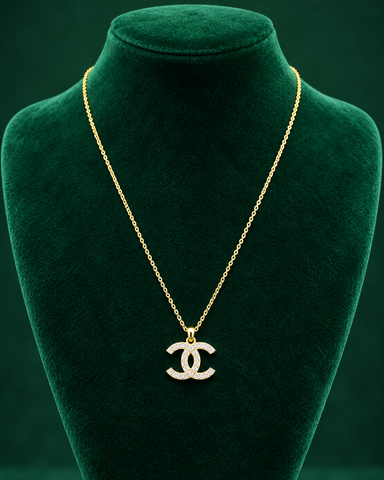 Luxe CC rhinestone pendant necklace - Gold