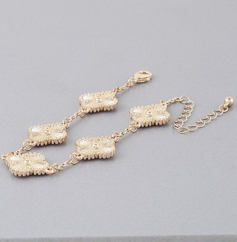 VCA CHAIN BRACELET (GOLD)