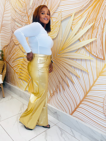 AURORA ASYMMETRIC SCULPT TOP(White)