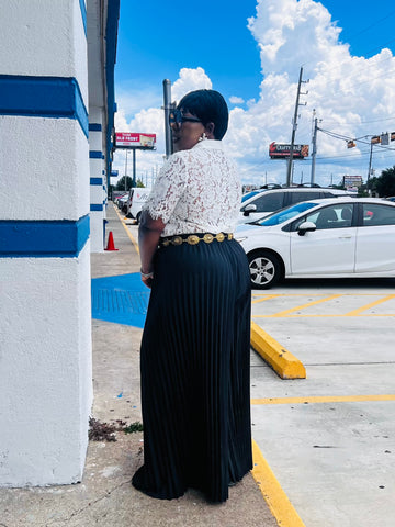 QUINNTY BELTED PLEATED WIDE LEG PANTS (BLACK)