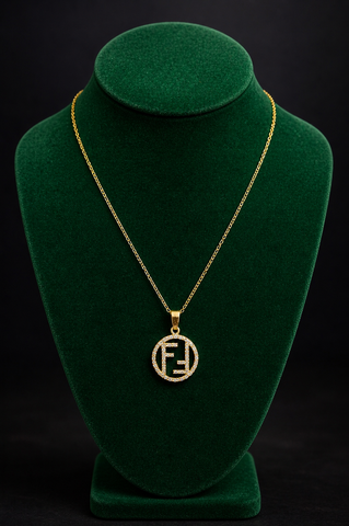Finesse Luxe Medallion Necklace (Gold)