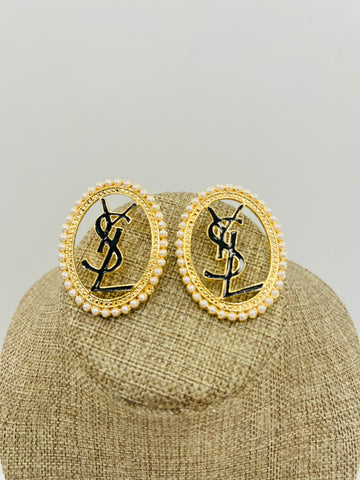 CAMERON OVAL PEARL EARRINGS