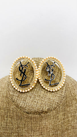 CAMERON OVAL PEARL EARRINGS